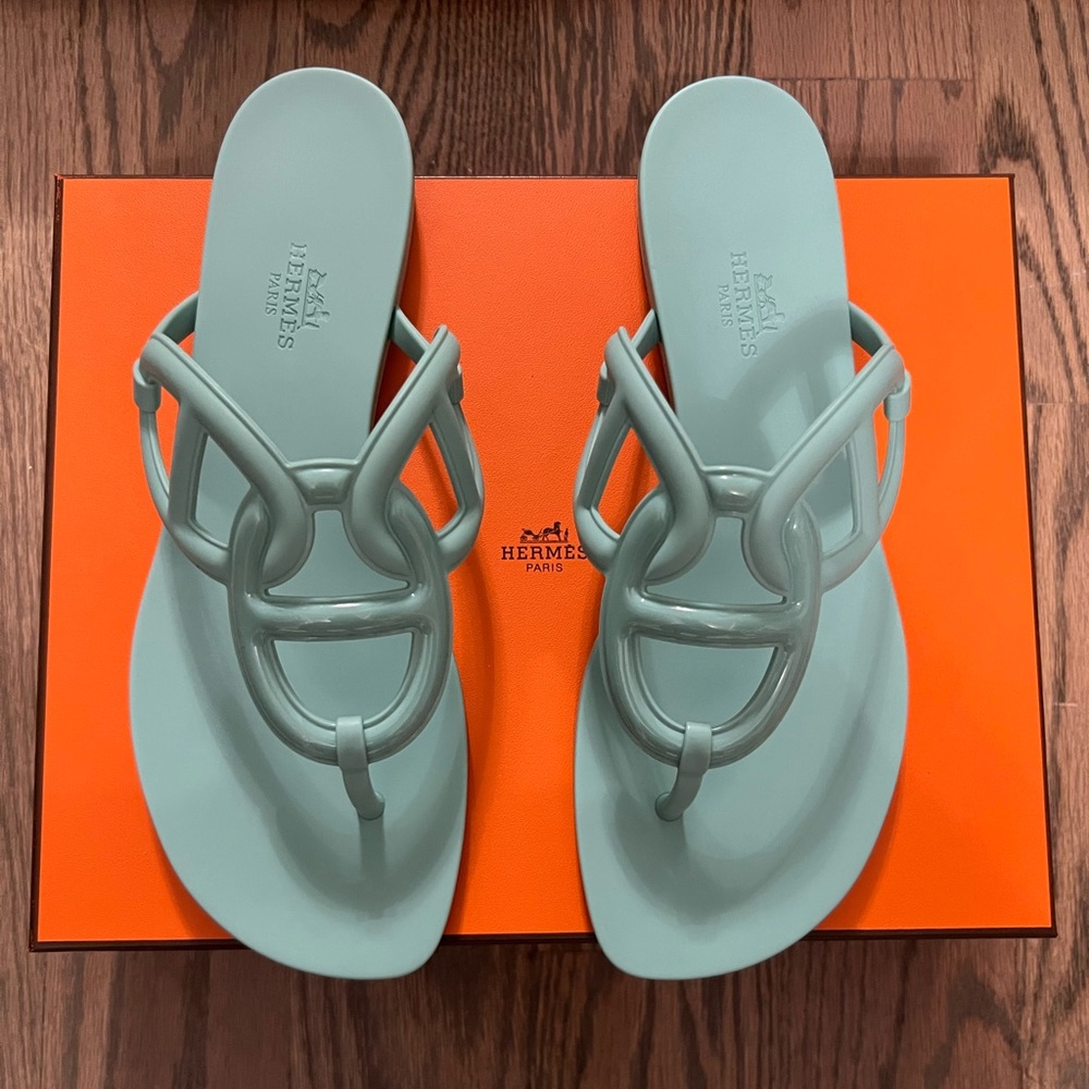 RARE HERMES EGERIE SANDAL SIZE 39 BRAND NEW WITH BOX AND DUST BAGS